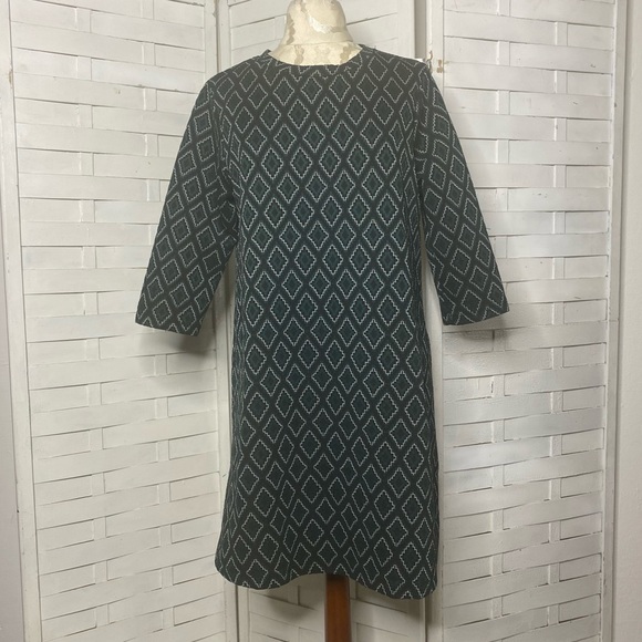 Zara Dresses & Skirts - ZARA Geometric Print Shift Dress